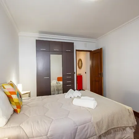 Apartment Baia - A Poucos Metros Da Baia Sao Martinho do Porto