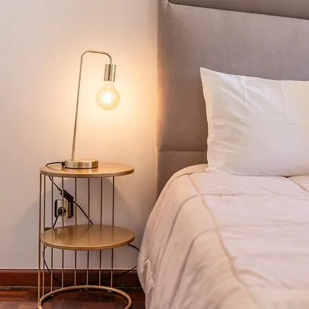 Apartment Baia - A Poucos Metros Da Baia *